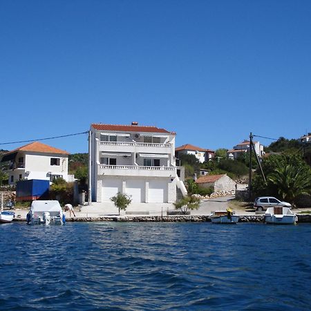 Apartments Mirko Vinišće المظهر الخارجي الصورة