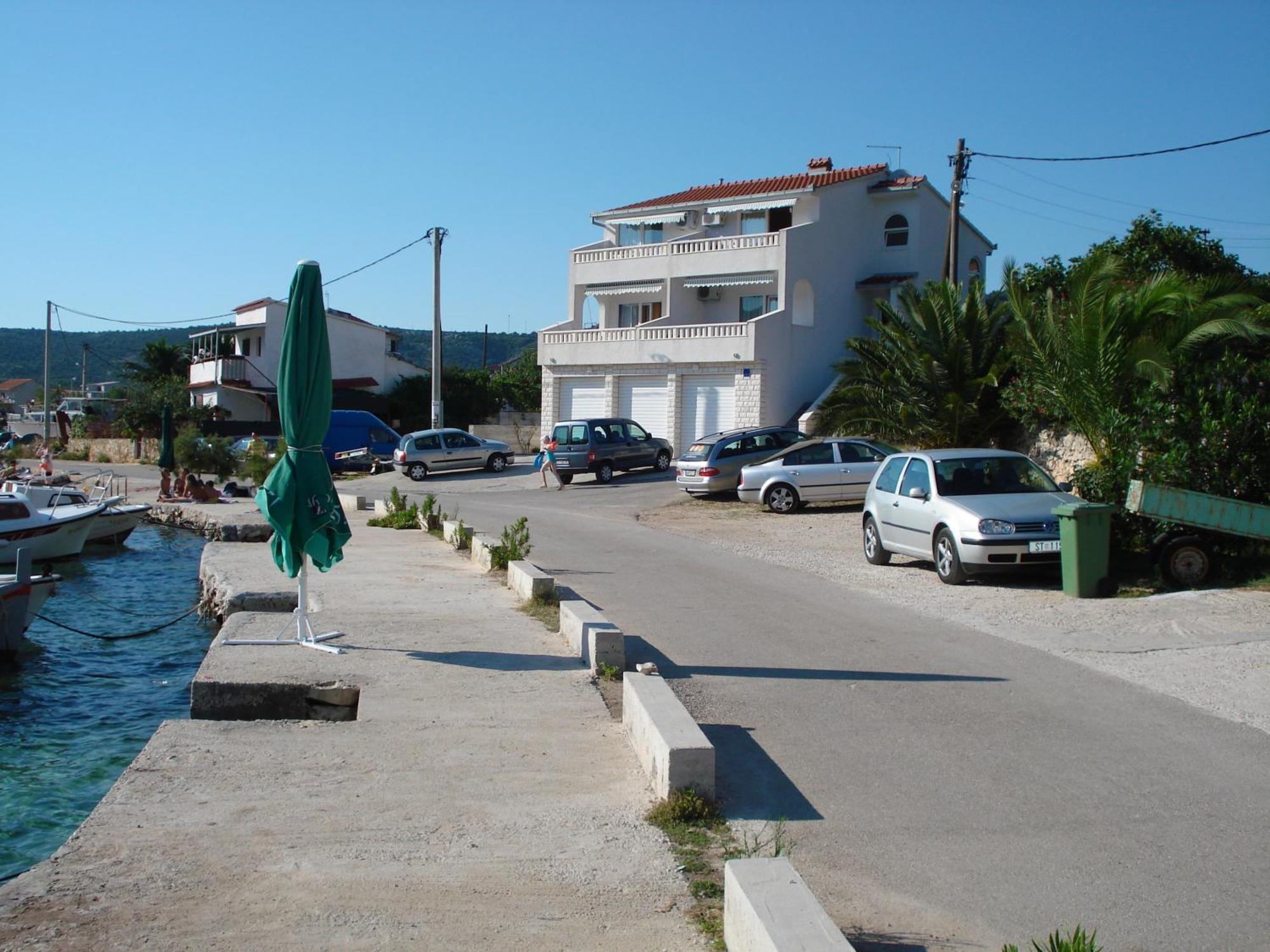 Apartments Mirko Vinišće المظهر الخارجي الصورة